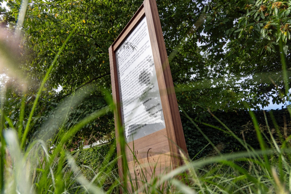 Houten monument voor gemeente Heist-op-den-Berg