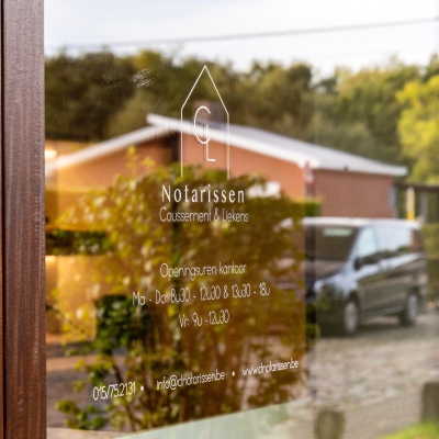 Reclamezuilen Notarissen Coussement & Liekens