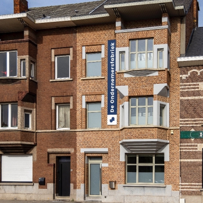 Reclamepaneel voor de ondernemersfabriek