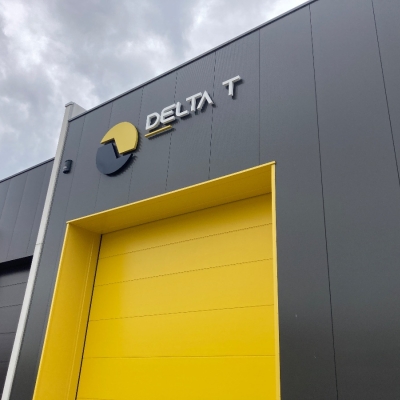 Verlichte gevelreclame Delta-T