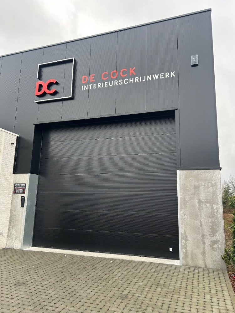 Gevelreclame DC Interieurschrijnwerk 