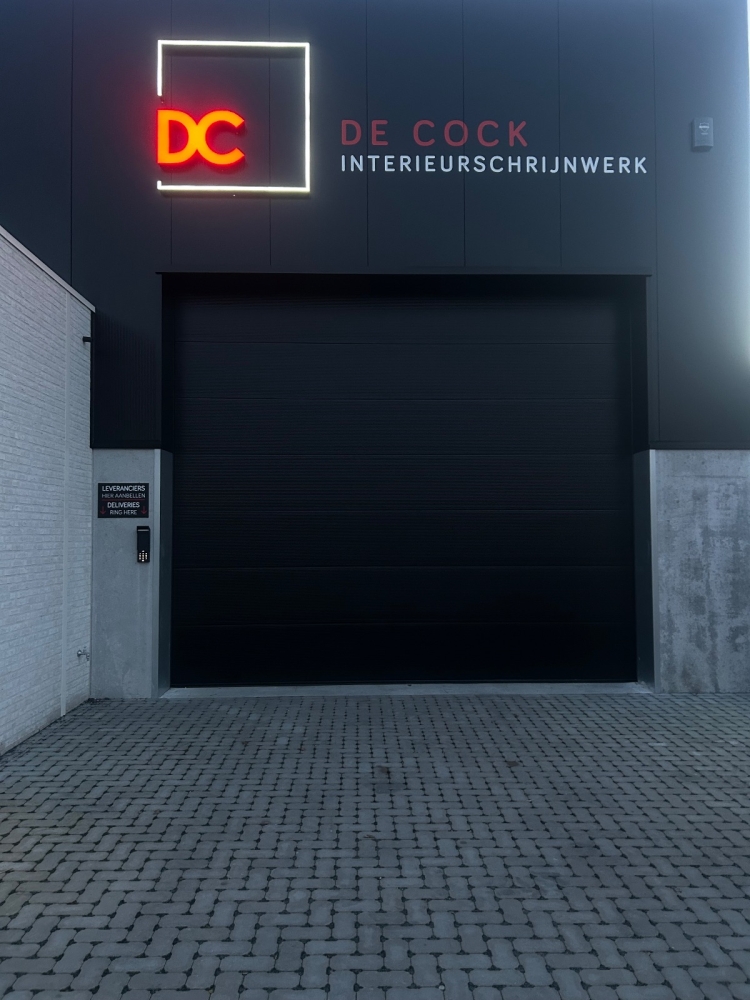 Gevelreclame DC Interieurschrijnwerk 