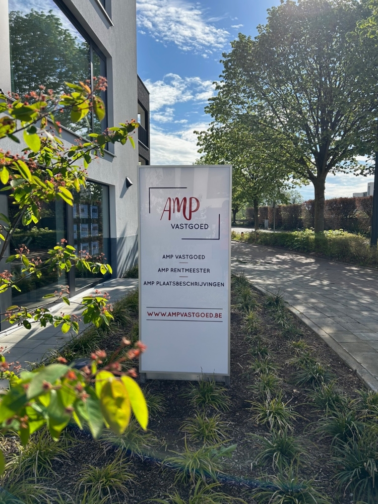 Heb je een bouwvergunning nodig voor buitenreclame?